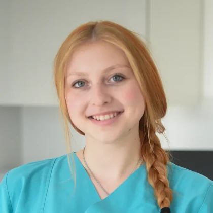 Portrait of Leia Godglück, veterinary nurse at Kleintierpraxis Cremlingen