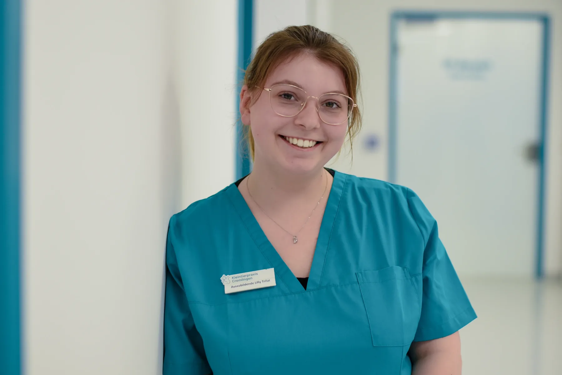 Portrait of Lilly Trilat, trainee veterinary nurse at Kleintierpraxis Cremlingen